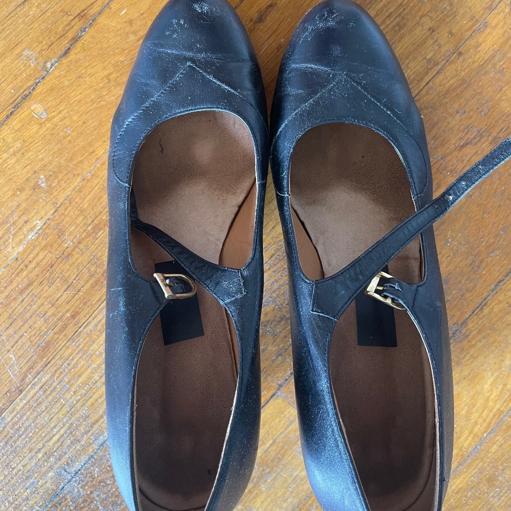 Flamenco shoes (41) (US10)